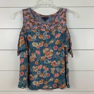 Lucky brand blue floral cold shoulder tie sleeves